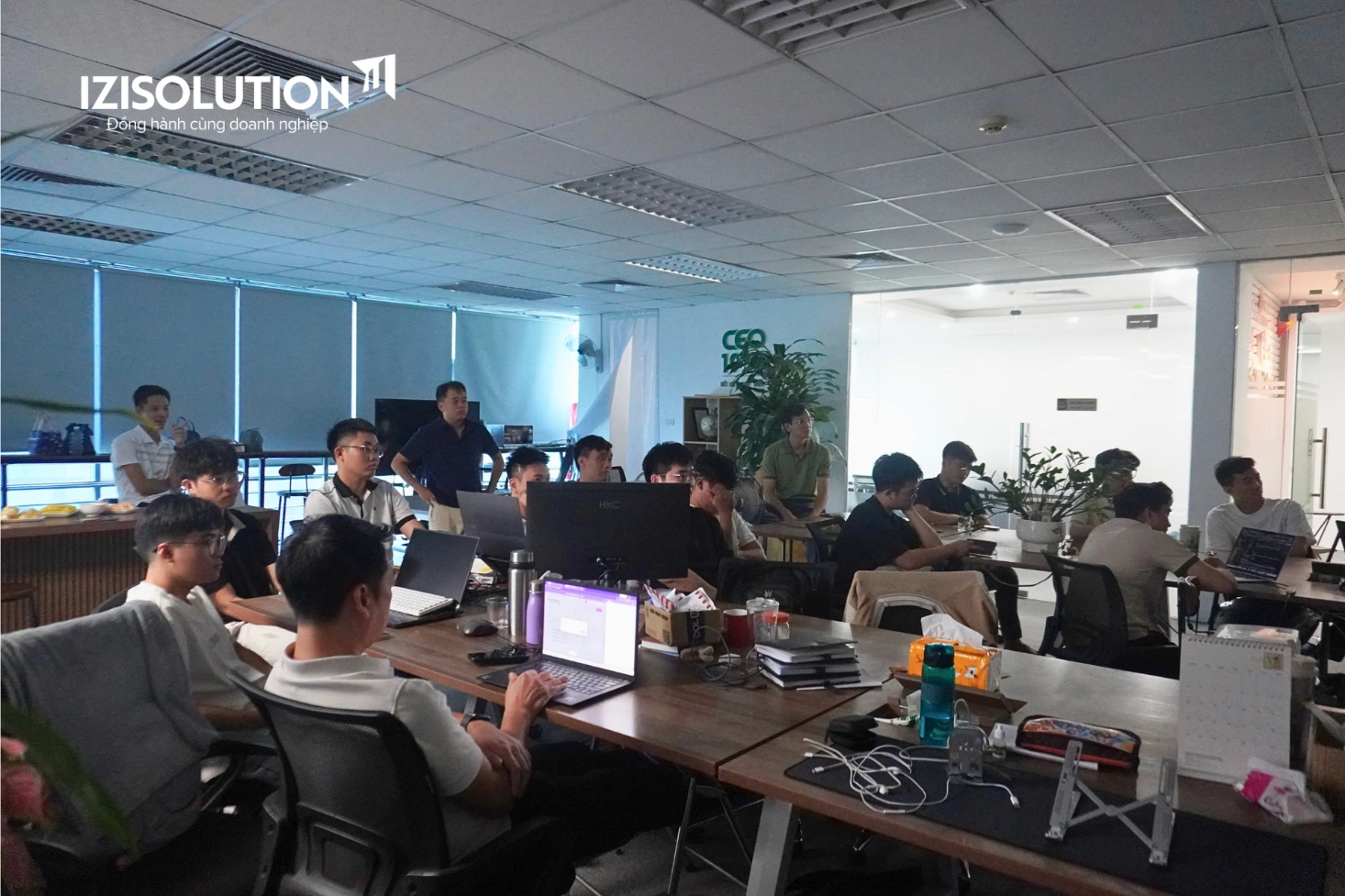 Nhân viên IZISolution chia sẻ kinh nghiệm dùng Nexora, lan toả văn hoá học hỏi trong công ty